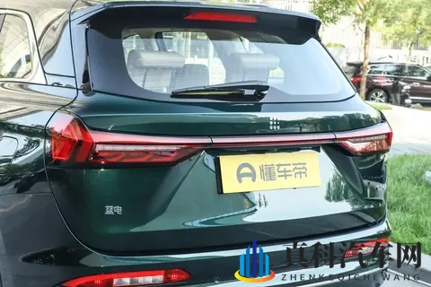 1198万封神！第三代蓝电 E5 PLUS 带着 35 万权益强势破局-1