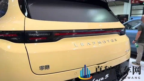 零跑Lafa5上市价格+销量预测，你们感觉这车有戏吗？-3