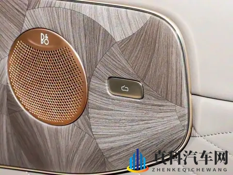 上汽最大号SUV预售3369万起!纯电续航402公里的增程车-3