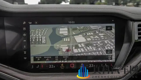 纯进口的中大型SUV,配20T发动机+空气悬挂,25款大众途锐能买?-1