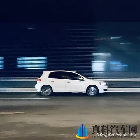 养一辆车一年要花多少钱-2