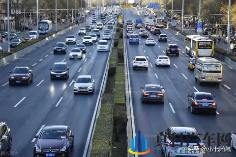 10月燃油车销量榜：吉利博越L登顶，合资王朝迎最猛冲击-1