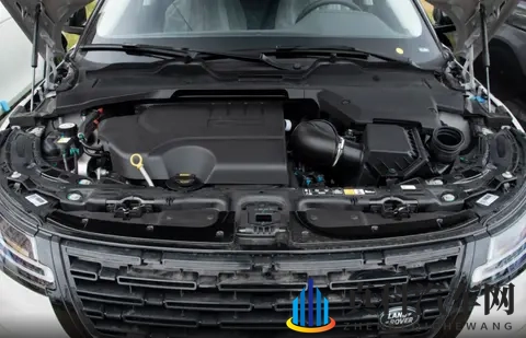 起售价4298万,解读26款揽胜极光配置差异,选哪款合适?-2