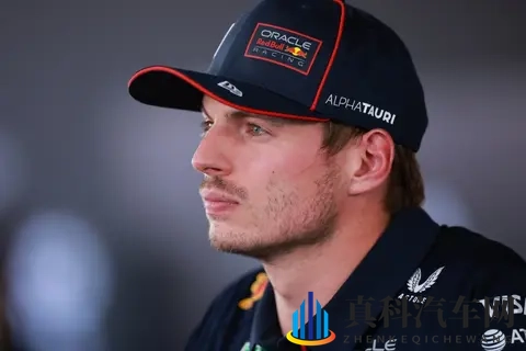 F1史上首次!争冠三人最终积分或打平,维斯塔潘需包揽剩余冠军!-1