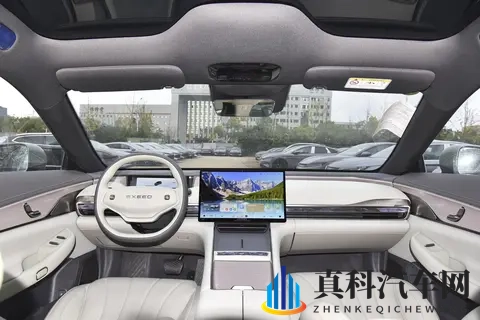 2025款星纪元ES纯电:续航700km,800V补能,真香-1