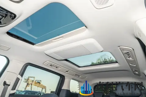 26款岚图梦想家：省心的MPV该这样选，多场景全能才叫真香-1