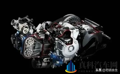 升仕552G亮相米兰,双缸链条传动+满配电控,性能对标TMAX!-2