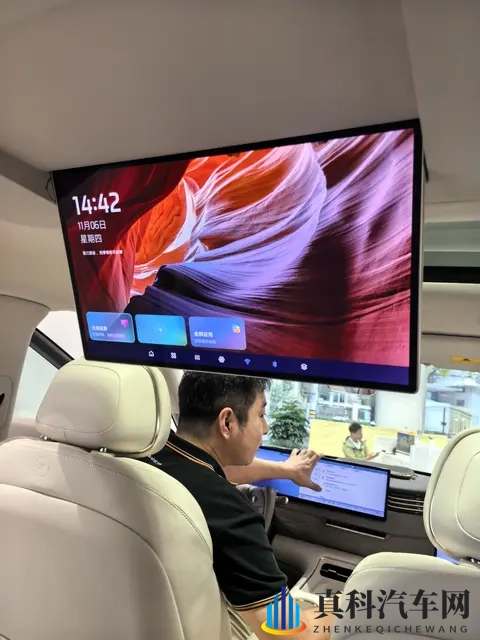 智己LS9实车静态体验，LS7车主哭晕在厕所-3