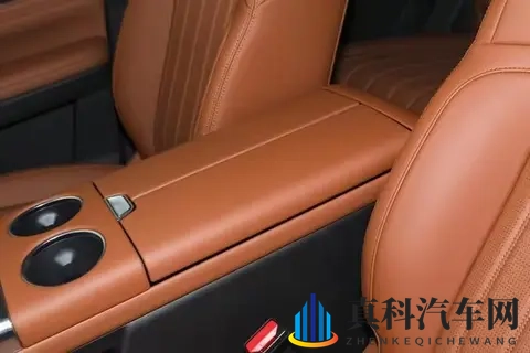 1200公里长途实战,捷途山海L7 PLUS的家庭感-1