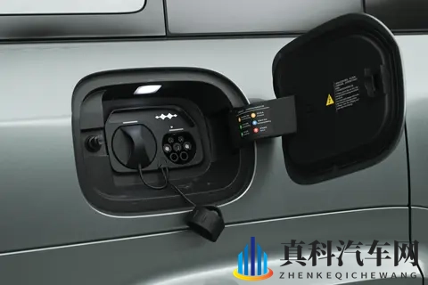 家用车应该怎么选?这款SUV可以给你答案,全家出行更舒适-2