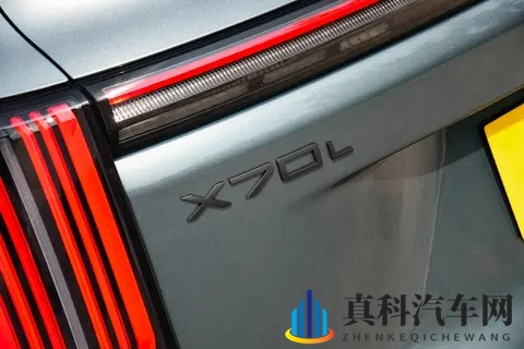 适合全家人的大七座SUV,满载7人跑高速,油耗不到7L-1