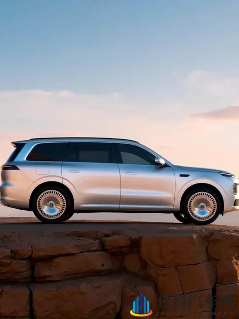 双人床上打扑克又疼又叫:床上扑克声闹又痛,双人狂欢不止-2