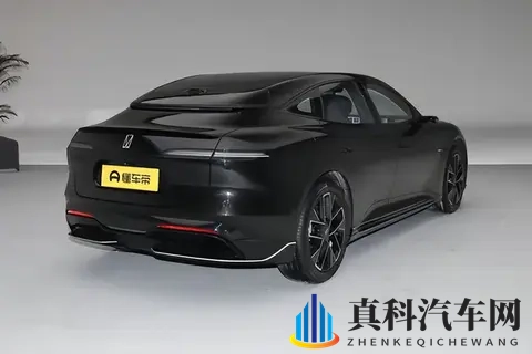 20万预算买“新豪华”?这台国产车把年轻人想要的全安排上了-1