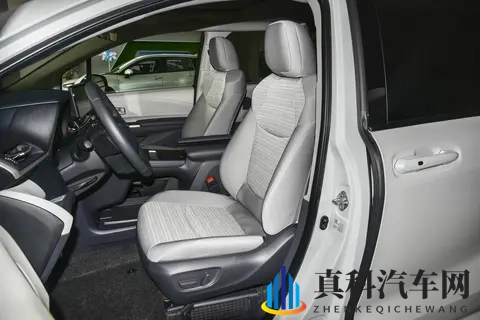 2998万起，2026款丰田赛那怎么选？选买建议来了-1