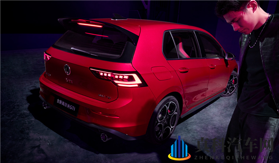 2026款高尔夫GTI上市 售价21.19万元-3