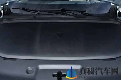 花30多万买一辆大型六座SUV,图啥?看完这篇再说-2