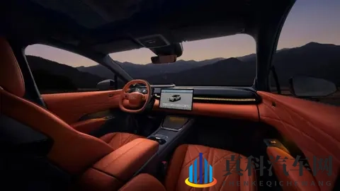 内饰升级 动力续航提升 新款极氪X迎上市-2