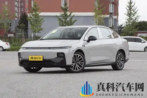 10万级纯电轿车新选择,续航430km+轴距2735mm,零跑B01来了-3