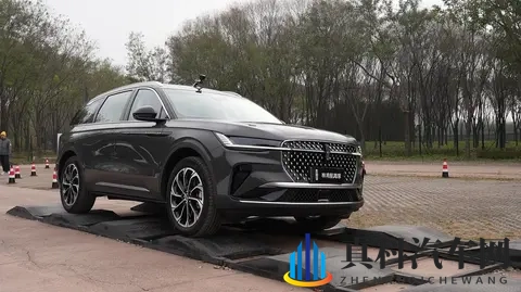 纠结豪华SUV？这场测试让我果断选航海家✨-1