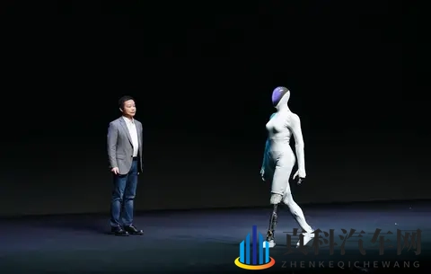 小鹏与特斯拉同发机器人跳舞视频,网友居然双标明显?-1