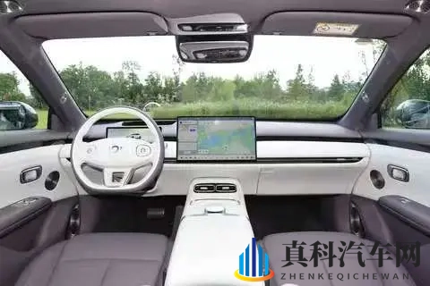 长安启源A06实拍:快充9分钟、座椅能按摩,这个价位真少见-3
