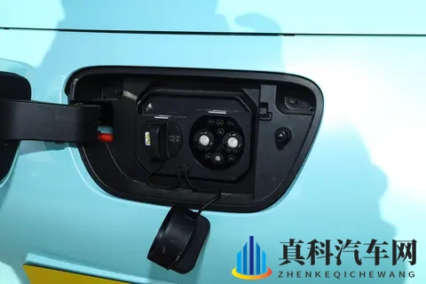 五菱宏光 MINIEV 购车指南：338 万起选哪款？从通勤到出游全适配-3