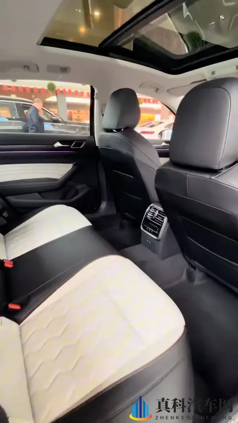 明里柚 人妻出差侵犯：人妻出差遭遇隐私侵犯，事件引发关注-2