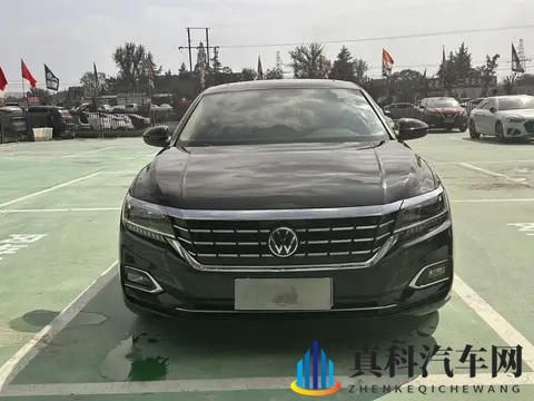 21年帕萨特，330TSI豪华版，一手准新，12万不到家用正合适-1