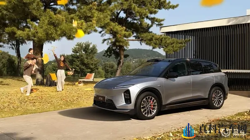 蔚来新ES6 30万台纪念版上市，整车售价3498万-1