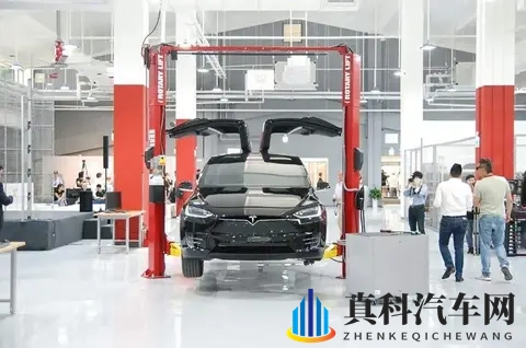 当一线豪华品牌4S店开始退网，这难道都怪造车新势力吗？-1