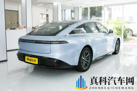 黑料吃瓜反差:汽车真相揭秘:黑料背后藏玄机-2