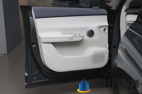 1898 万起,2025 款星纪元 ET 重塑豪华 SUV 标准-2