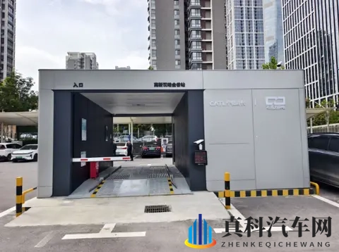 500公里续航、99秒换电！京东“1号车”还有华为云车机-2