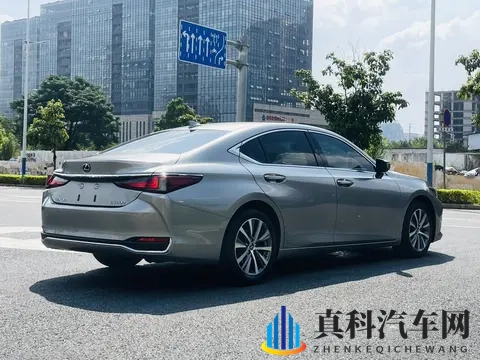 15万多拿下雷克萨斯ES，宜商宜家，这才是低调之选？-2