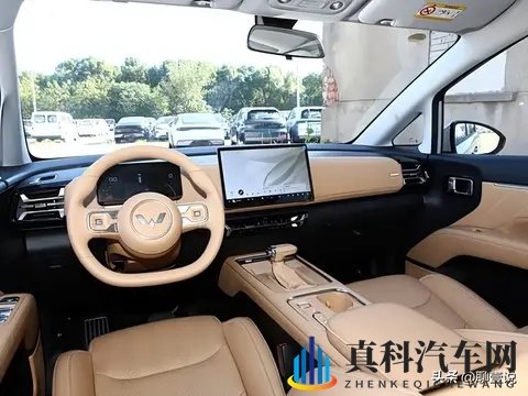 2025 年真七座 SUV 标杆?五菱星光 730:第三排能躺、能装露营装备-3