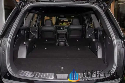 家用SUV怎么选?新一代帕里斯帝空间大，配置高-1