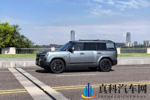 试驾排队的比亚迪方程豹钛7到底如何？-3