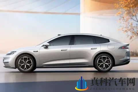 1099万起的长安启源A06值得入手么？这些优缺点你需要知道-2