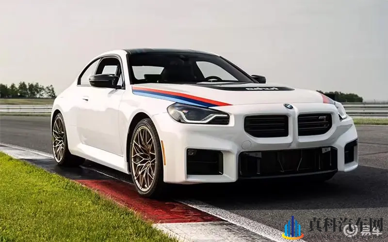 致敬经典，宝马发布2026款M2 Turbo设计版-1