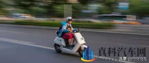 电动车电池还有多少电量充电最正确?告诉你答案,别再继续充错了-3