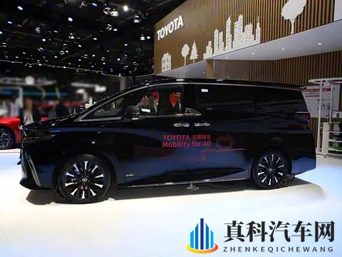2025进博会聚焦：丰田埃尔法福祉版车型亮相-2