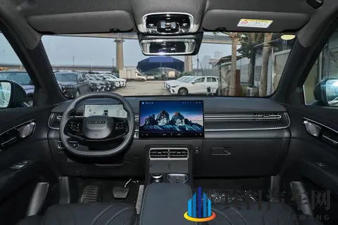 瑞虎 8 新车型预售:1059 万起,有虎 _ 豹两款前脸外观-2