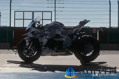 米兰车展丨213匹、极速300+国产最强仿赛，春风V4 SR-RR来了-1