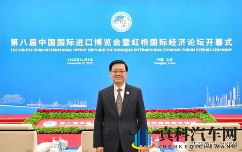 靠逼打扑克:汽车娱乐升级:智能打扑克,驾驶乐趣新体验-3