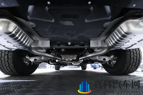 三级大但人文艺术的文化内涵:大型人文艺术作品的文化深度探析-2