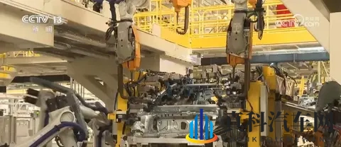 从“卷价格”走向“优价值” 新能源车市场迎来年底消费高峰-1