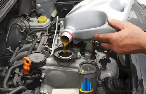 机油多久换一次？2025实测+车型适配指南，新手避坑不花冤枉钱-2