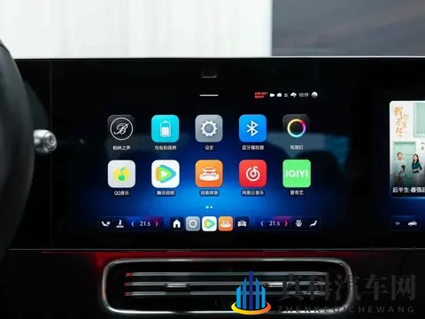 奔驰纯电CLA要来了，国产车围剿下它能活吗？豪华品牌最后的倔强-1