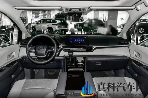 入门就是最优选,丰田赛那选购推荐,一公里4毛钱-2