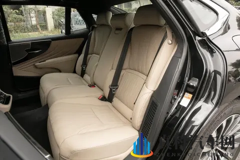 雷克萨斯 LS 2024 款 500h 配置差异与选买建议-3